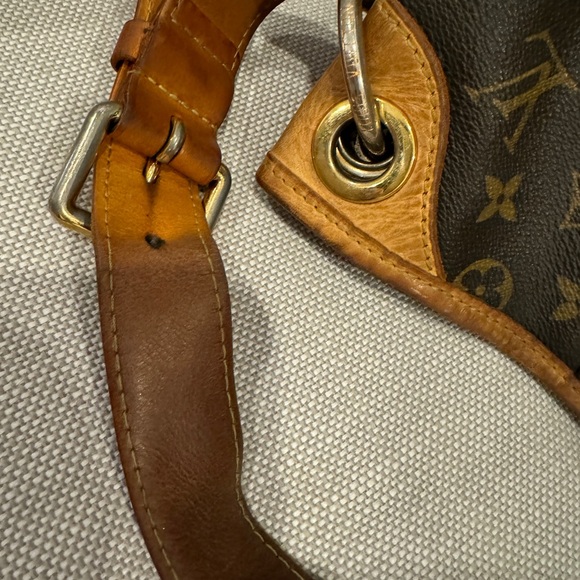 Authentic Louis Vuitton Galleria PM Pre-Loved - Picture 10 of 13